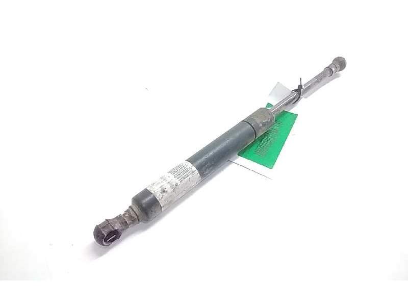 Recambio de amortiguadores maletero / porton para nissan primera berl./familiar (p10/w10) referencia OEM IAM   