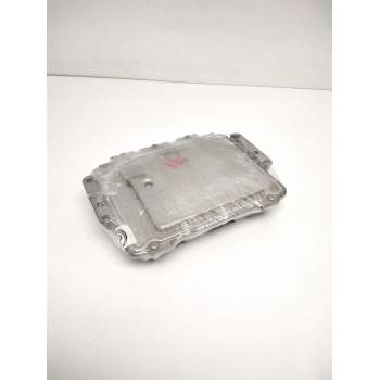 Recambio de centralita motor uce para renault megane ii classic berlina referencia OEM IAM 0281011648 8200514116 8200391966