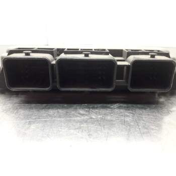 Recambio de centralita motor uce para renault megane ii berlina 3p referencia OEM IAM 0281011648 8200460380 8200391966