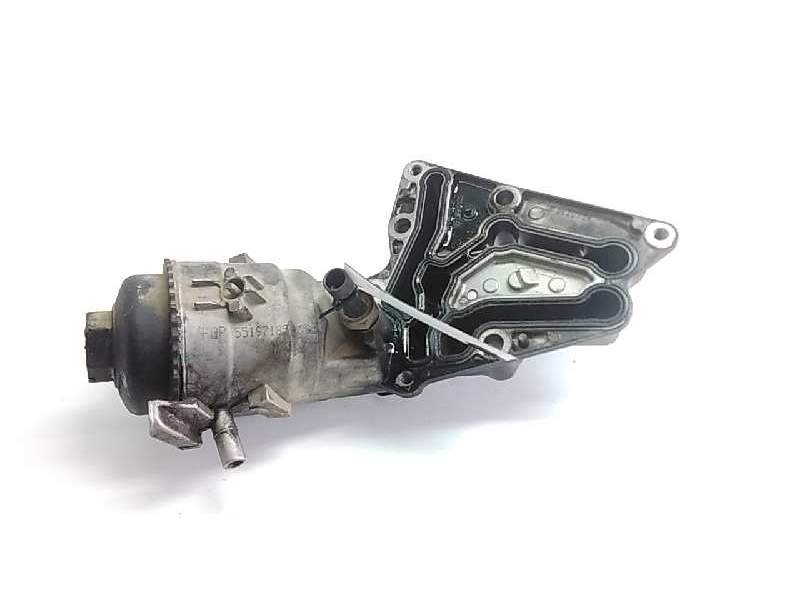 Recambio de soporte filtro aceite para opel astra h berlina 1.9 cdti referencia OEM IAM 6240230110  