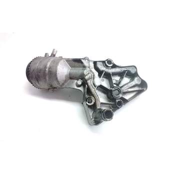 Recambio de soporte filtro aceite para opel astra h berlina 1.9 cdti referencia OEM IAM 6240230110  