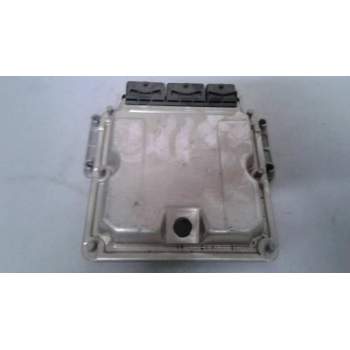 Recambio de centralita motor uce para renault trafic combi (ab 4.01) referencia OEM IAM 0281010632 8200051608 8200204836
