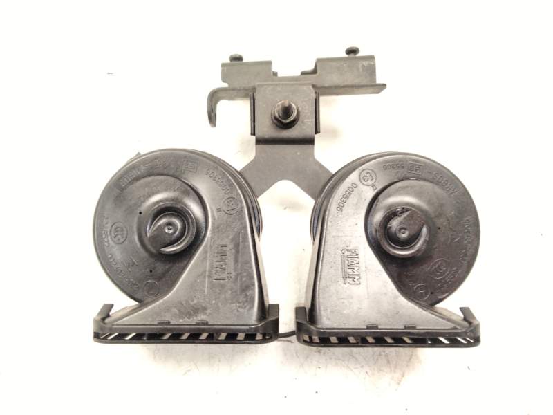 Recambio de claxon para land rover discovery sport (l550) 2.0 d referencia OEM IAM BJ3213A803AC  