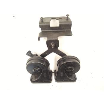 Recambio de claxon para land rover discovery sport (l550) 2.0 d referencia OEM IAM BJ3213A803AC  