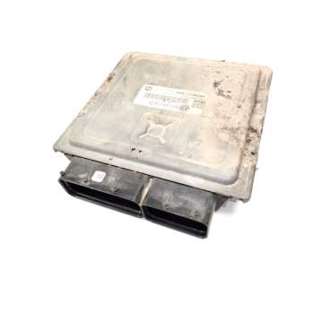 Recambio de centralita motor uce para volkswagen passat b7 (362) 2.0 tdi referencia OEM IAM 03G906018  