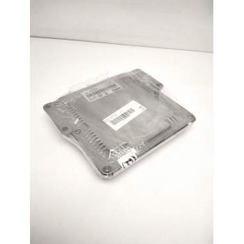 Recambio de centralita motor uce para renault trafic combi (ab 4.01) referencia OEM IAM 0281010632 8200051608 8200204836