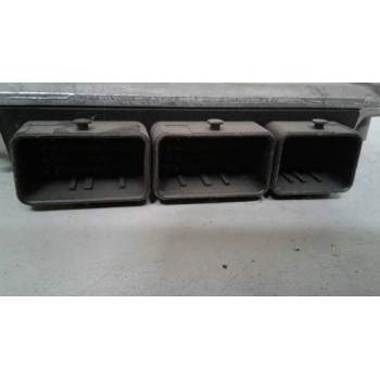 Recambio de centralita motor uce para renault trafic combi (ab 4.01) referencia OEM IAM 0281010632 8200051608 8200204836
