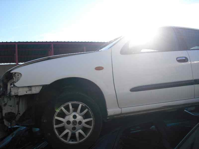 nissan almera (n16/e) del año 1950