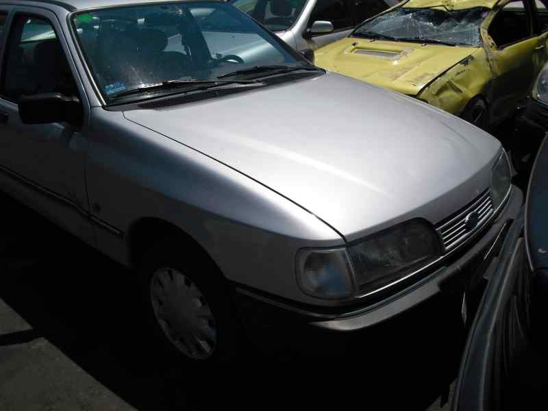 ford sierra turnier del año 1950