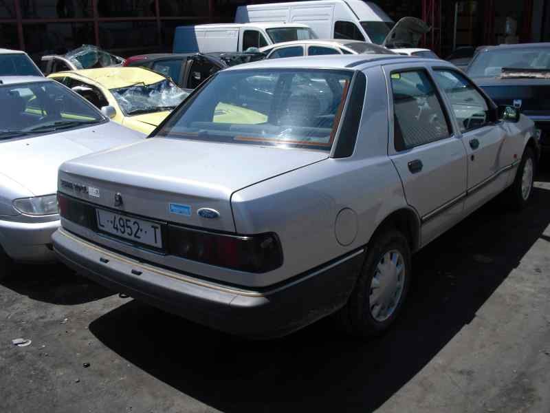 ford sierra turnier del año 1950