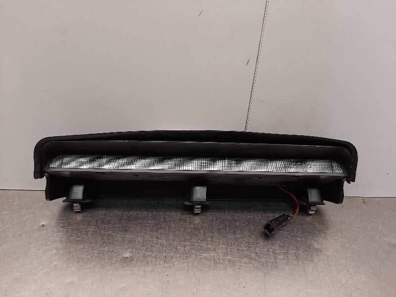 Recambio de luz central de freno para opel corsa c club referencia OEM IAM 1222763  