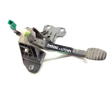PEDAL EMBRAGUE 