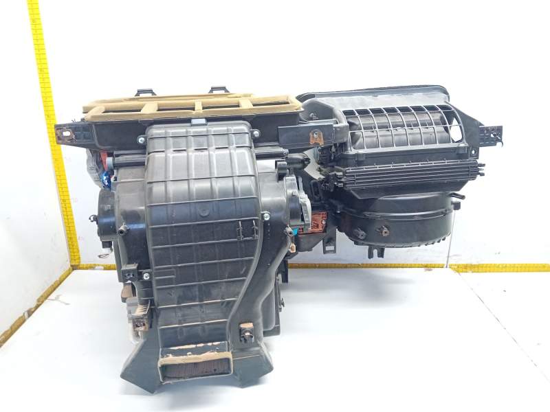 Recambio de calefaccion entera normal para kia xceed (cd) 1.0 t-gdi referencia OEM IAM 97200J7070  