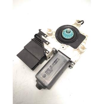 Recambio de motor elevalunas trasero derecho para volkswagen golf vi (5k1) 2.0 tdi referencia OEM IAM 5K0959704C  