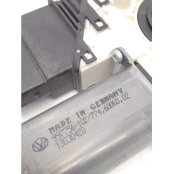 Recambio de motor elevalunas trasero derecho para volkswagen golf vi (5k1) 2.0 tdi referencia OEM IAM 5K0959704C  
