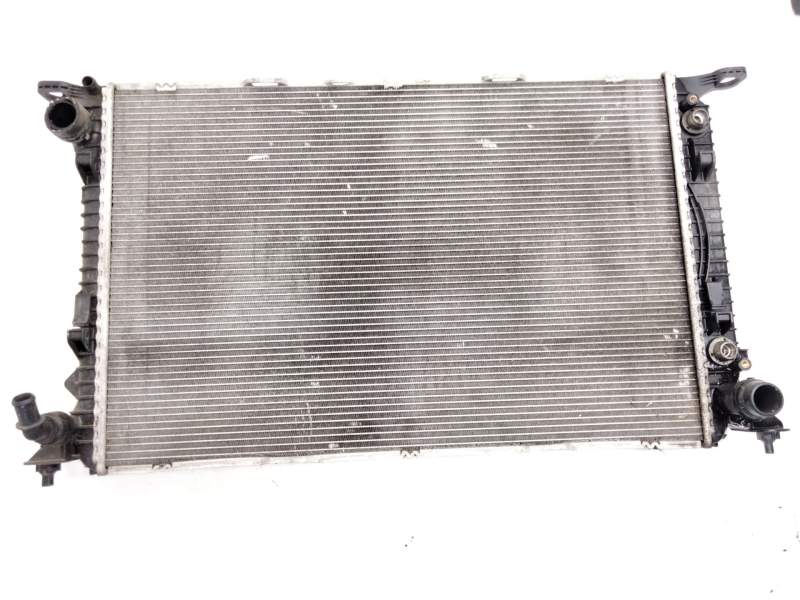 Recambio de radiador agua para audi q5 (8rb) 3.0 tdi quattro referencia OEM IAM 8R0121251C  