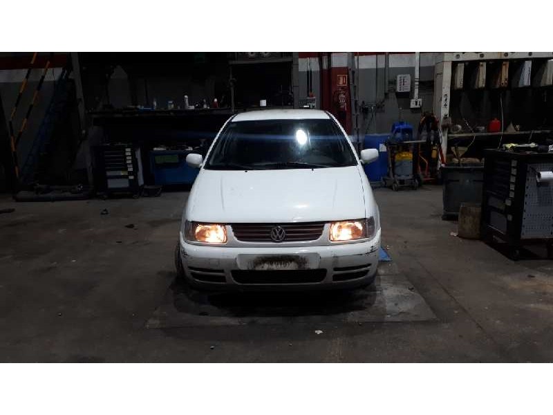 volkswagen polo berlina (6n1) del año 1998
