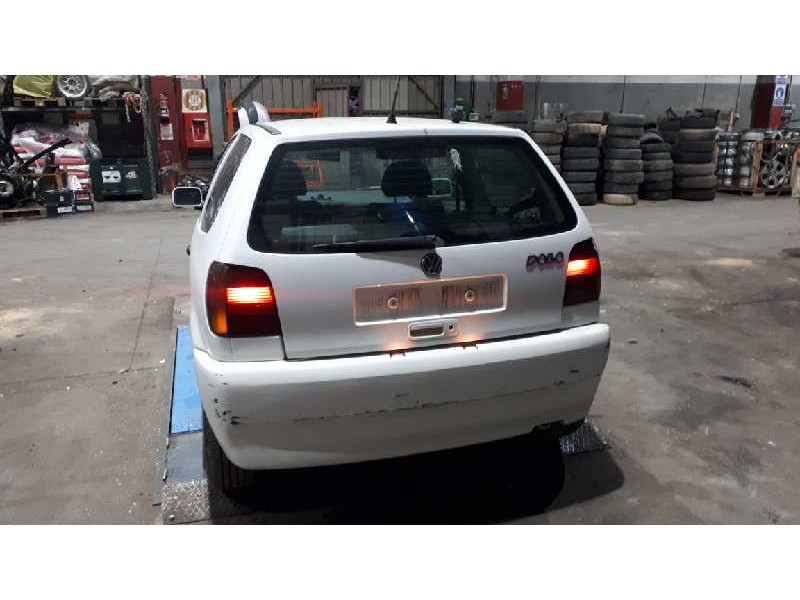 volkswagen polo berlina (6n1) del año 1998