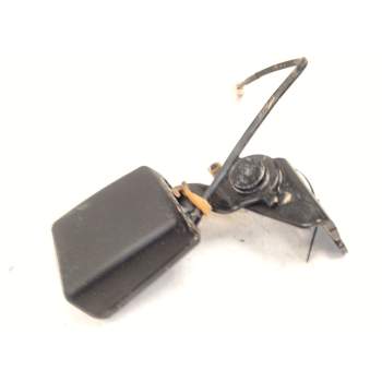 ENGANCHE CINTURON TRASERO DERECHO 89840J7500 
