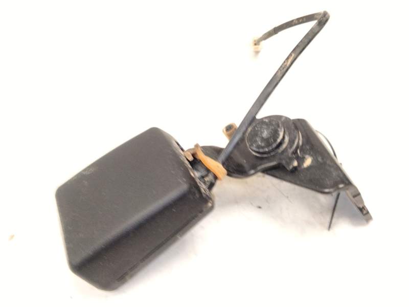 Recambio de enganche cinturon trasero derecho para kia xceed (cd) 1.0 t-gdi referencia OEM IAM 89840J7500  