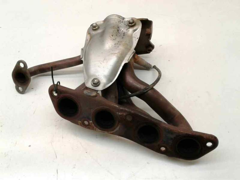 Recambio de colector escape para toyota auris touring sports (e18) hybrid active referencia OEM IAM   