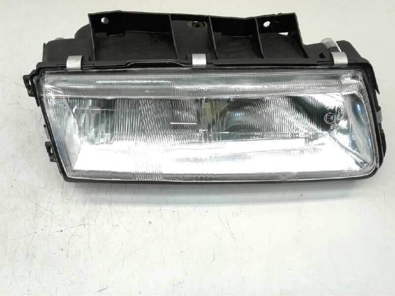 Recambio de faro derecho para citroën xantia berlina 1.9 d x referencia OEM IAM 95667948  