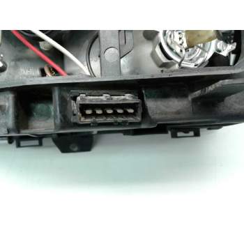 Recambio de faro derecho para citroën xantia berlina 1.9 d x referencia OEM IAM 95667948  