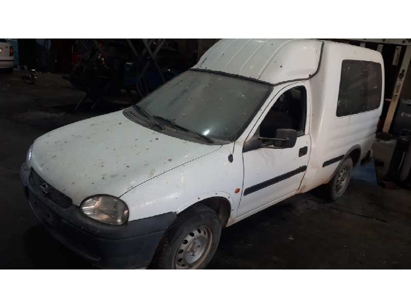 opel combo (corsa b) del año 2000