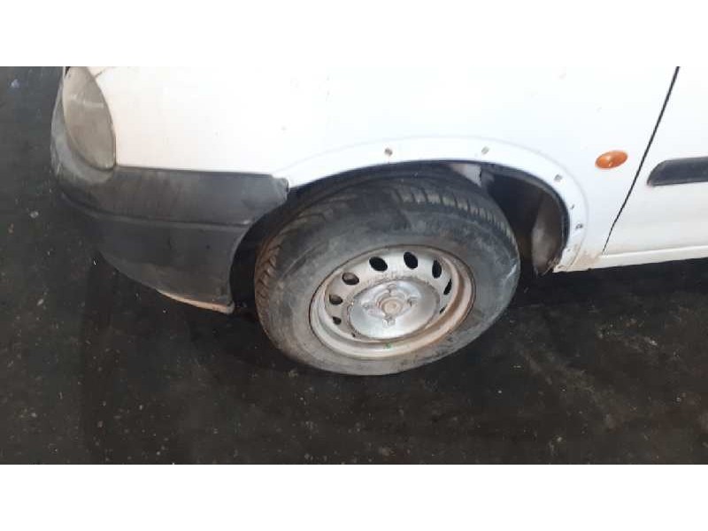 opel combo (corsa b) del año 2000