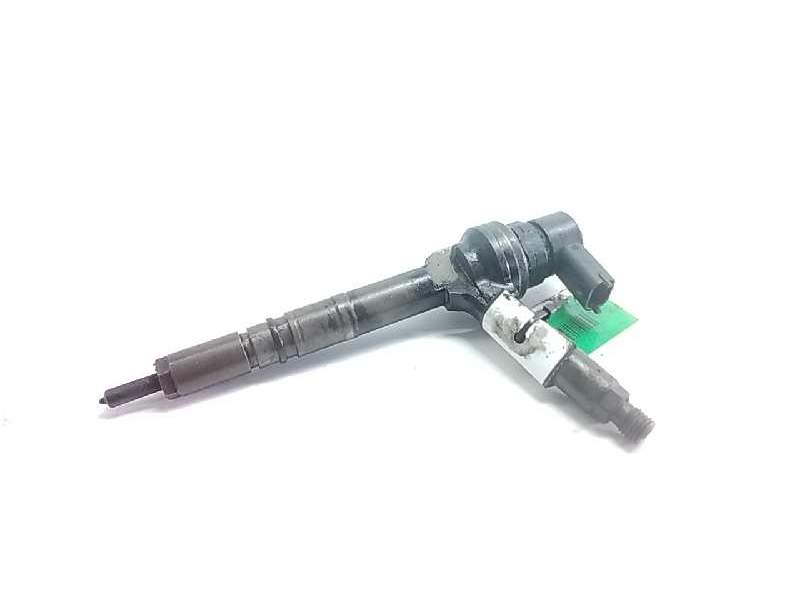 Recambio de inyector para opel astra h berlina cosmo referencia OEM IAM 0445110175  