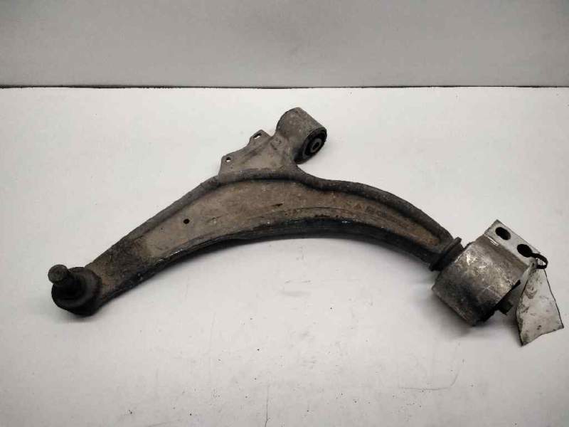 Recambio de brazo suspension inferior delantero izquierdo para opel astra j lim. excellence referencia OEM IAM 352492  