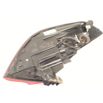 Recambio de piloto trasero derecho para kia xceed (cd) 1.0 t-gdi referencia OEM IAM 92402J7350  