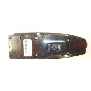 Recambio de mando elevalunas delantero izquierdo para bmw 1 (f20) 118 d referencia OEM IAM 9208109  