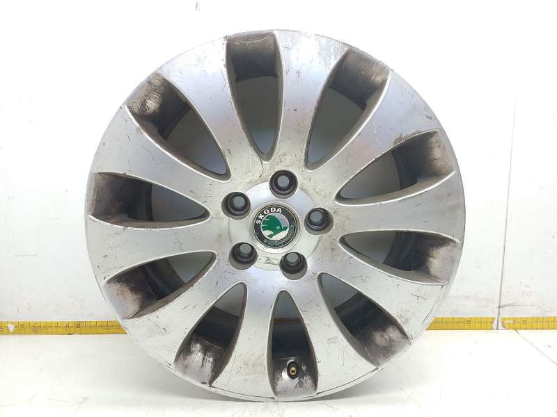 Recambio de llanta aluminio para skoda superb ii (3t4) 1.8 tsi 4x4 referencia OEM IAM 3T0601025B  