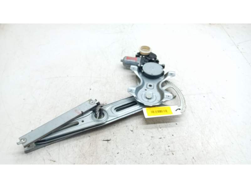 Recambio de elevalunas delantero izquierdo para toyota yaris active referencia OEM IAM 857020F010  