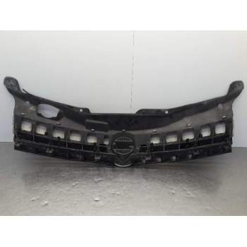 Recambio de rejilla delantera para opel astra h berlina cosmo referencia OEM IAM 1320358  