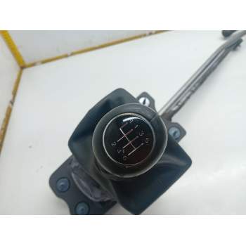 Recambio de palanca cambio para audi q5 (8rb) 2.0 tdi quattro referencia OEM IAM 8R0711025B  