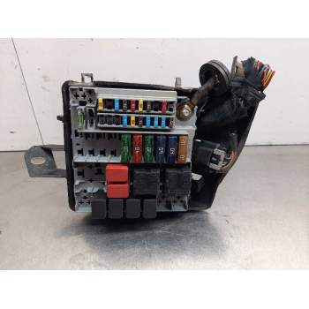 Recambio de caja fusibles para fiat panda (169) básico 4x4 referencia OEM IAM 0051870139  