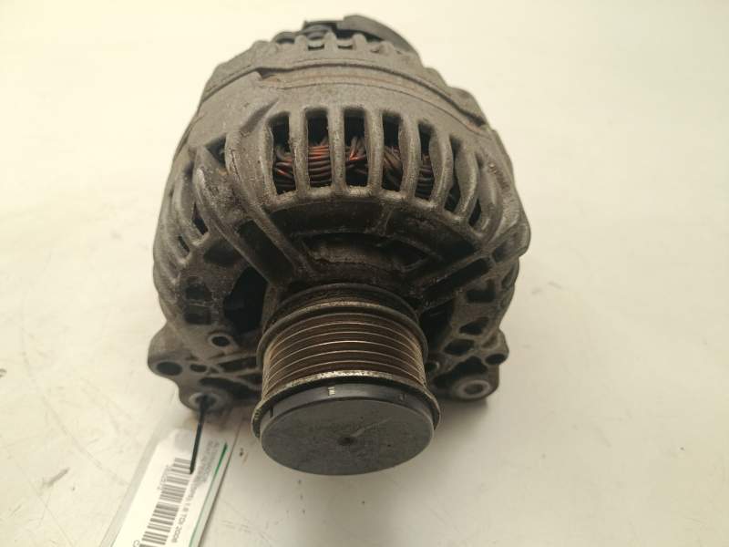 Recambio de alternador para seat altea xl (5p5) 1.6 tdi referencia OEM IAM 06F903023F  