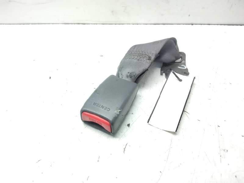 Recambio de enganche cinturon trasero central para honda logo (ga3) 1.3i referencia OEM IAM 990412AC  