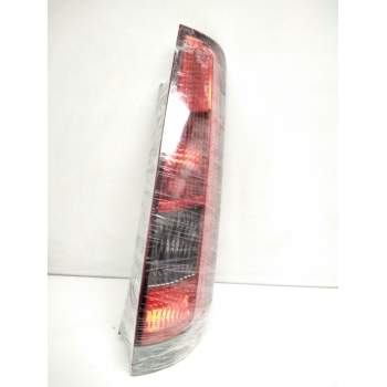 Recambio de piloto trasero derecho para ford fiesta (cbk) trend referencia OEM IAM 2S5113A602A 301604 