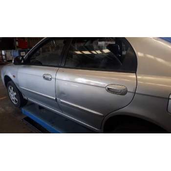 kia shuma ii del año 2001