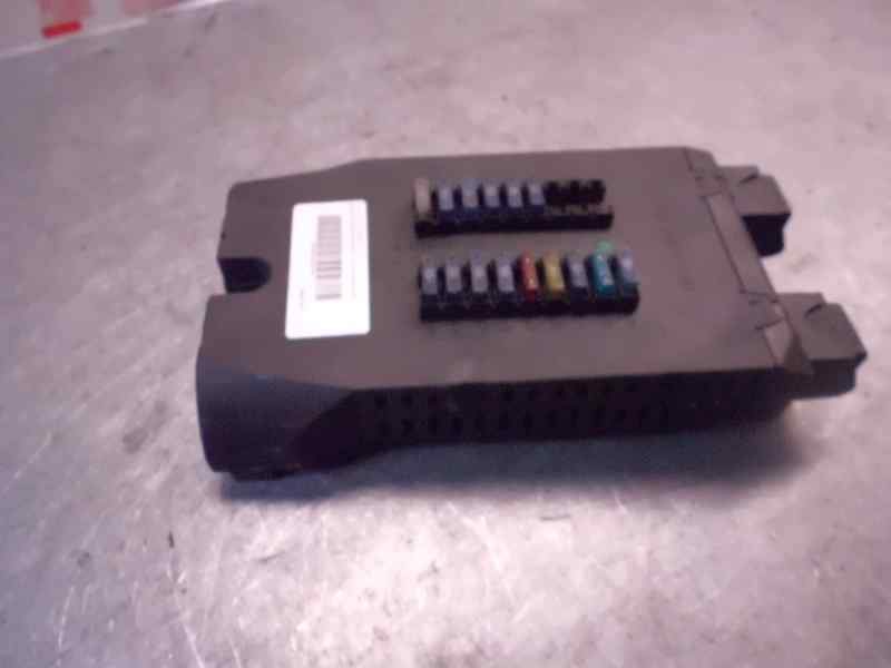 Recambio de caja fusibles para mercedes-benz sprinter james cook (903) referencia OEM IAM 0005400650  