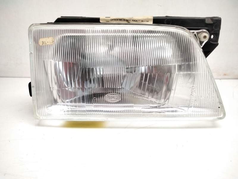Recambio de faro derecho para opel kadett e 1.6 referencia OEM IAM 021252  