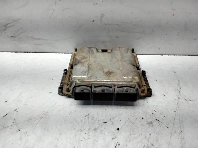 Recambio de centralita motor uce para renault espace iv (jk0) expression referencia OEM IAM 0281011325 8200309318 8200309329