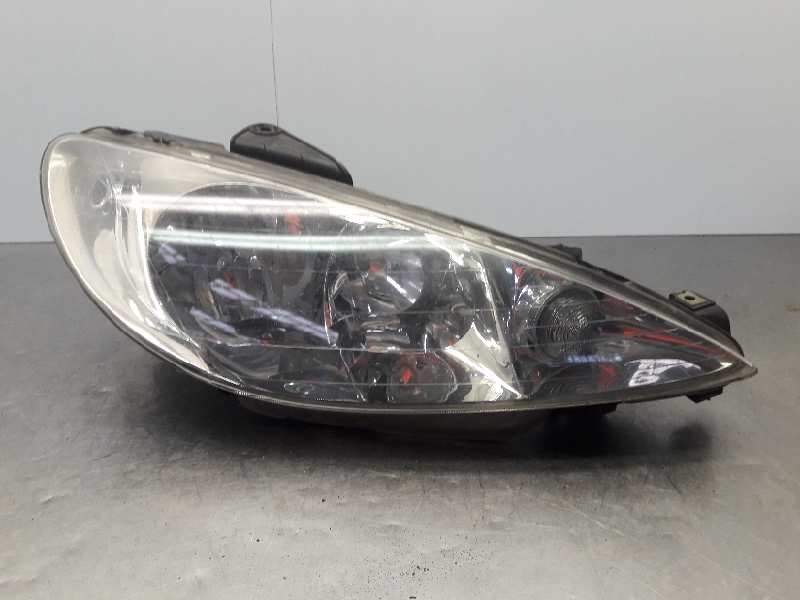 Recambio de faro derecho para peugeot 206 berlina x-line referencia OEM IAM 9628666780 89001770 