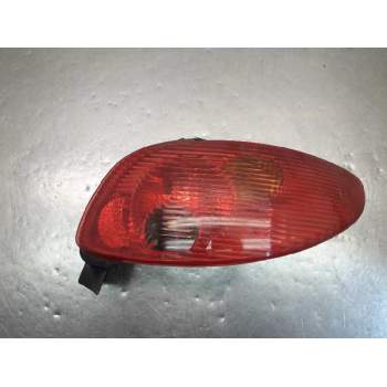 PILOTO TRASERO DERECHO AXO D32563 