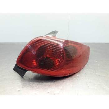 Recambio de piloto trasero derecho para peugeot 206 berlina x-line referencia OEM IAM AXO D32563  