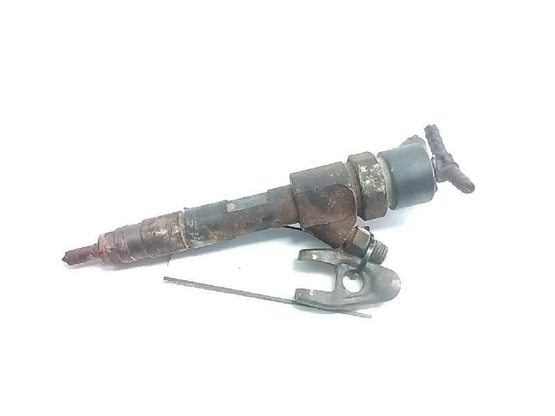 Recambio de inyector para opel vivaro 1.9 cdti cat (f9q-762) referencia OEM IAM 0445110146  