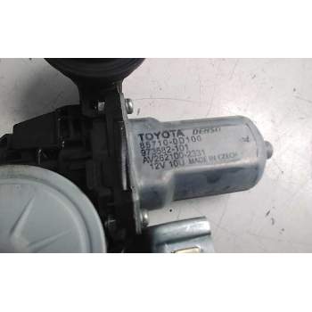 Recambio de elevalunas delantero derecho para toyota yaris hybrid feel referencia OEM IAM 857100D100  